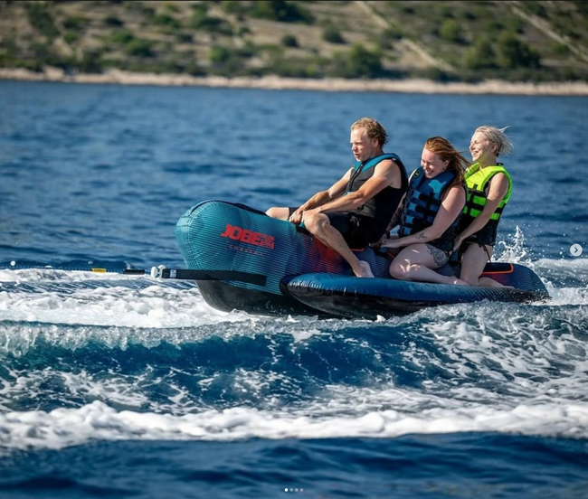 bananenboot rijden met Wave and Wheels