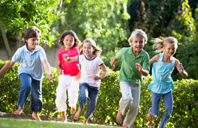 kinderen spelen buiten jungle gemz zeist